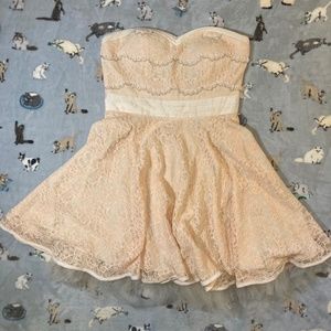 Minuet Party Dress Women's L Pink Fit & Flare Lace Layered Short Strapless EUC